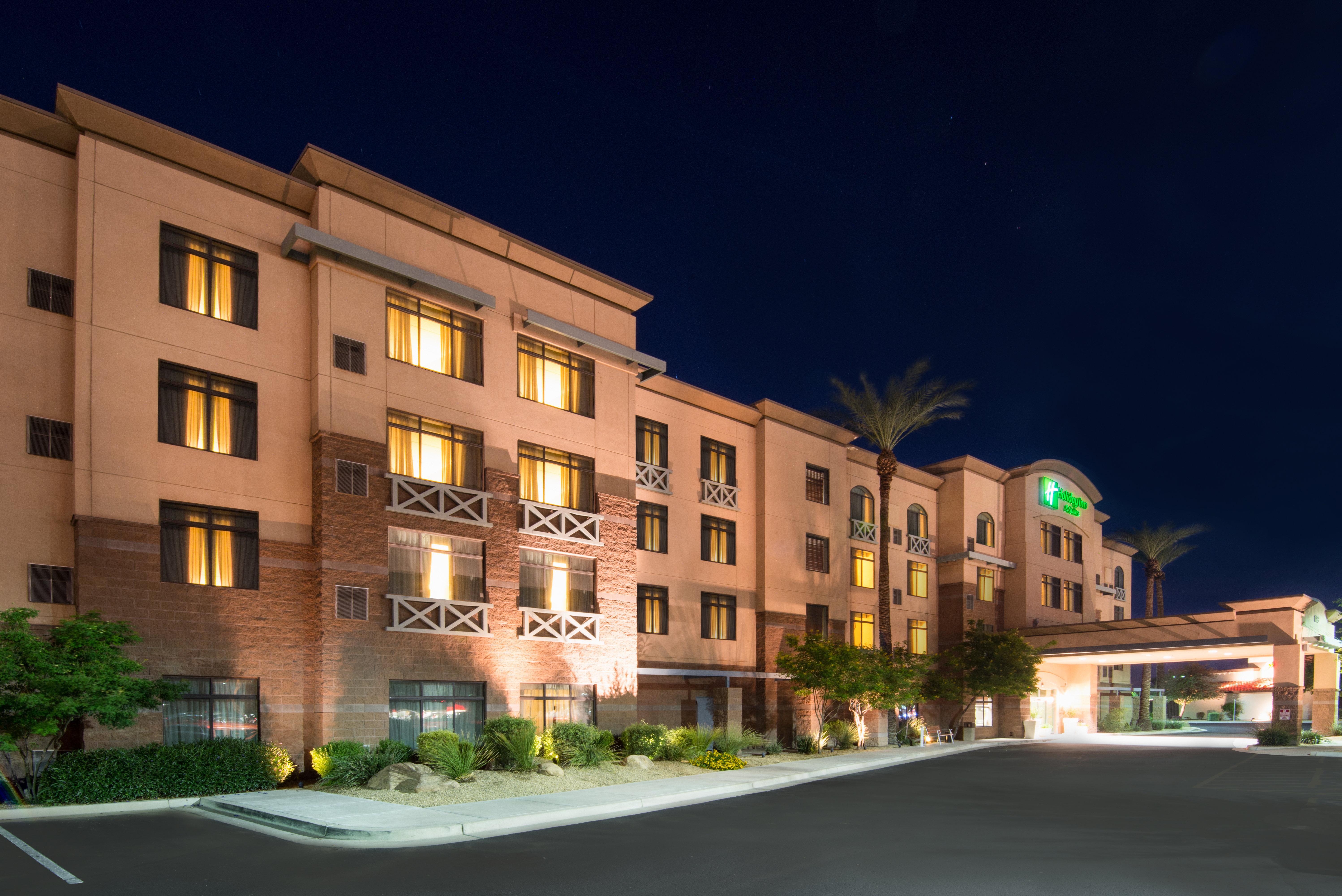 Holiday Inn & Suites Goodyear - West Phoenix Area By Ihg Exterior foto